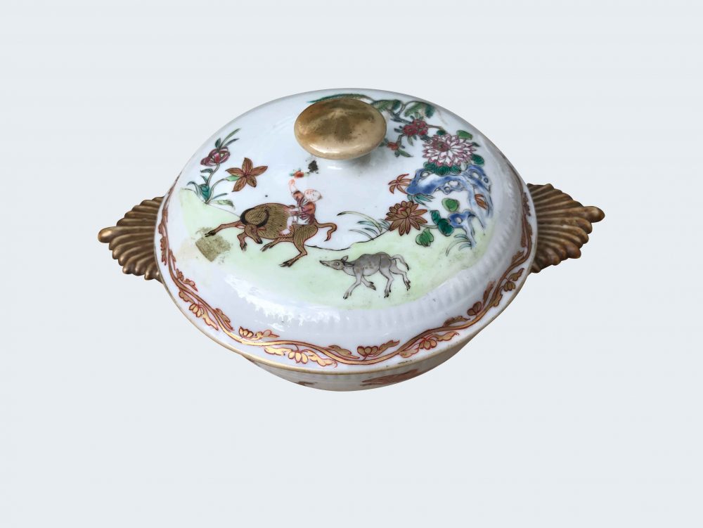 Famille rose Porcelaine Qianlong (1735-1795), circa 1735-1750, Chine Famille rose Porcelaine Qianlong (1735-1795), circa 1735-1750, Chine