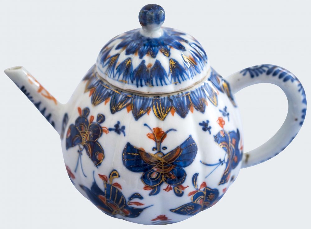 Porcelaine Kangxi (1662-1722), circa 1700, Chine Porcelaine Kangxi (1662-1722), circa 1700, Chine