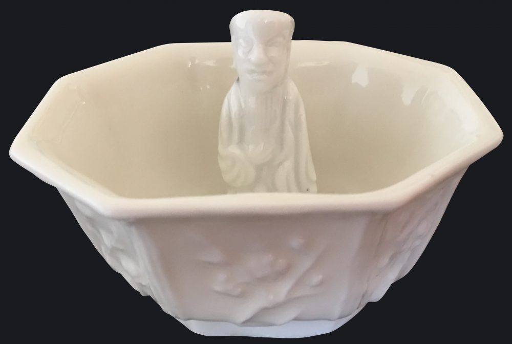 Porcelaine Kangxi (1662-1722), XVIIe siècle, Chine, Dehua, province de Fujian Porcelaine Kangxi (1662-1722), XVIIe siècle, Chine, Dehua, province de Fujian
