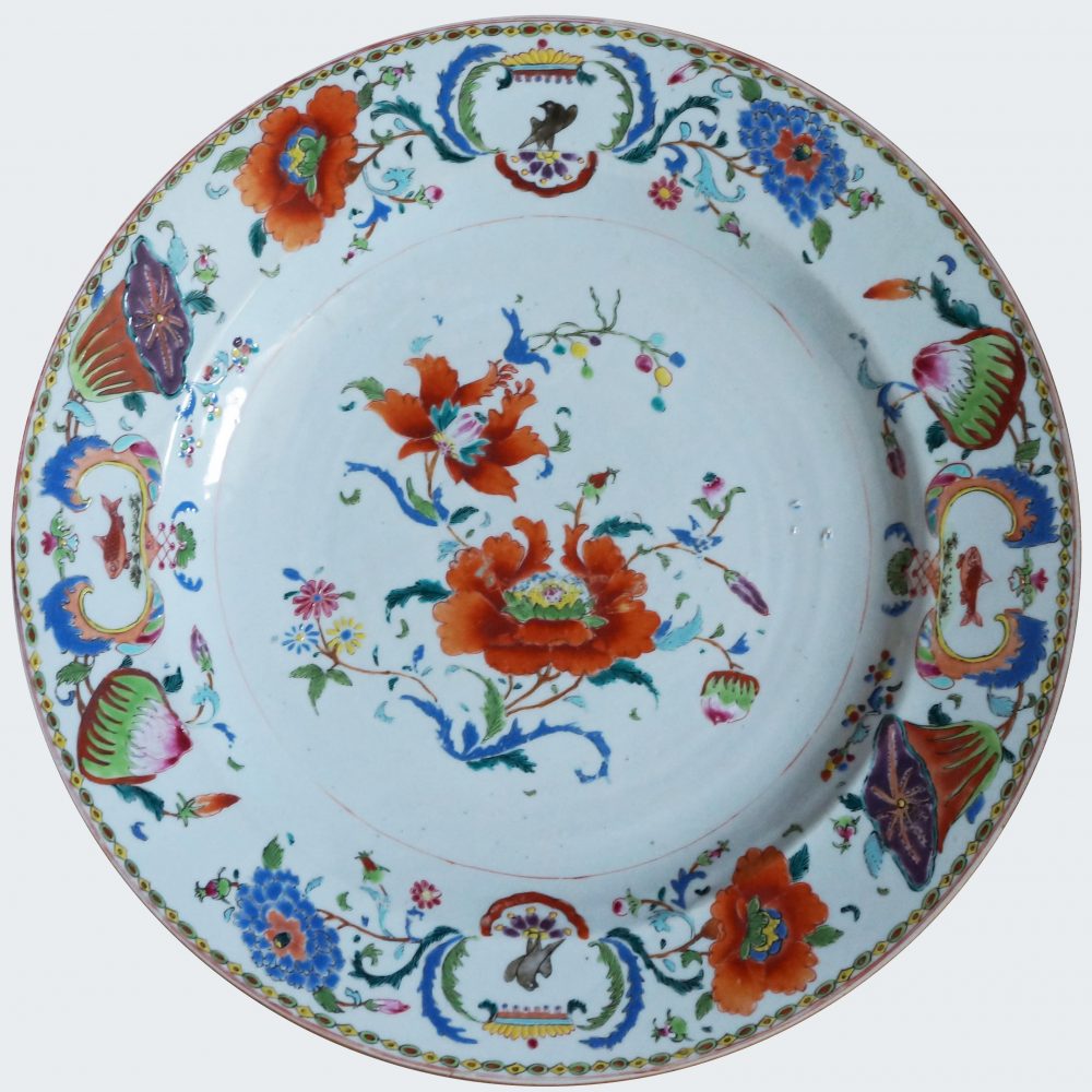 Porcelaine Yongzheng (1723-1735) ou époque Qianlong (1735-1795), Chine Porcelaine Yongzheng (1723-1735) ou époque Qianlong (1735-1795), Chine