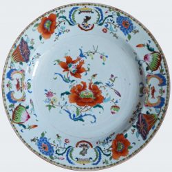 Porcelaine Yongzheng (1723-1735) ou époque Qianlong (1735-1795), Chine Porcelaine Yongzheng (1723-1735) ou époque Qianlong (1735-1795), Chine