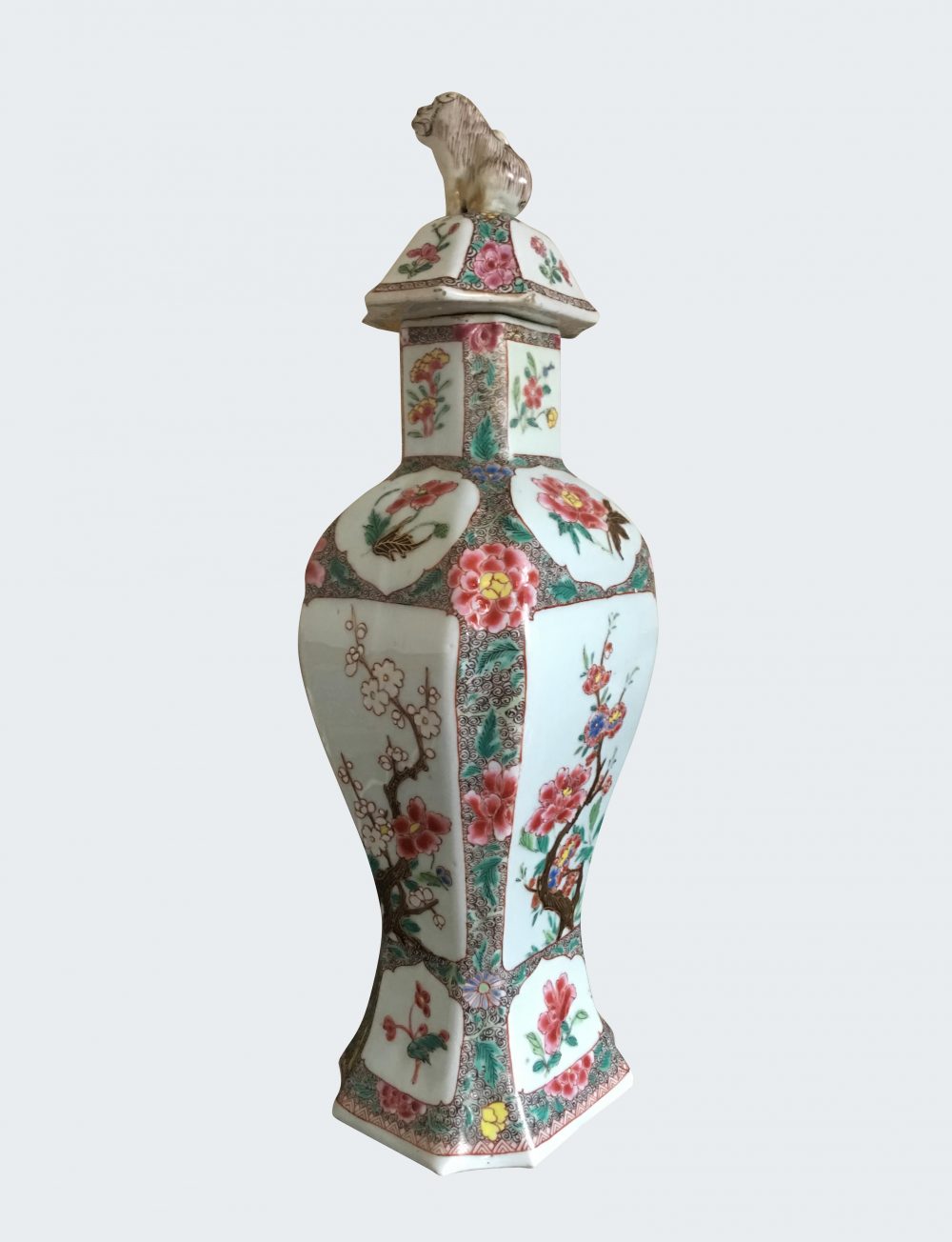 Famille rose Porcelaine Qianlong (1735-1795), vers 1730/1740, Chine