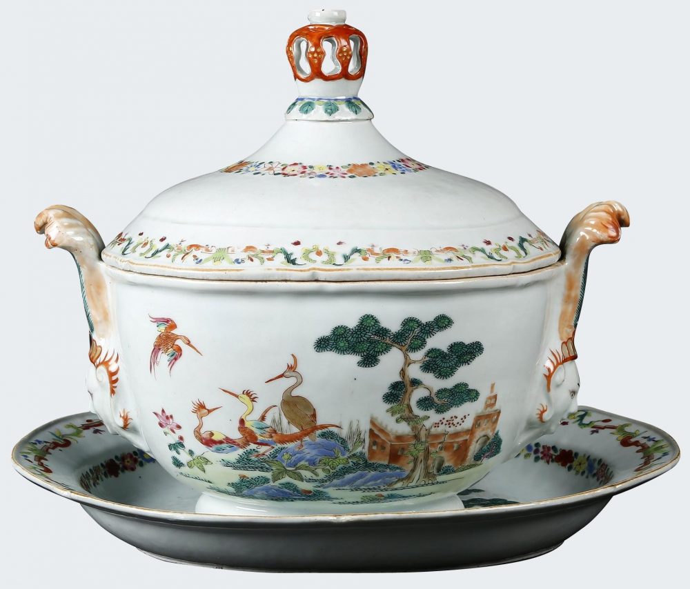 Famille rose Porcelaine Qianlong (1735-1795), vers 1745, Chine Famille rose Porcelaine Qianlong (1735-1795), vers 1745, Chine