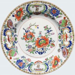 Porcelain Yongzheng (1723-1735) ou époque Qianlong (1735-1795), Chine Porcelain Yongzheng (1723-1735) ou époque Qianlong (1735-1795), Chine