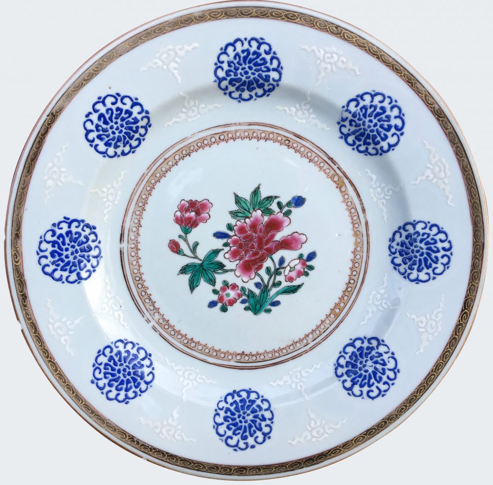 Famille rose Porcelain Yongzheng (1723-1735), China Famille rose Porcelain Yongzheng (1723-1735), China