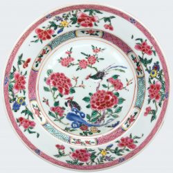 porcelaine Fin de la période Yongzheng (1723-1735), ou début de l'époque Qianlong (1736-1795), Chine