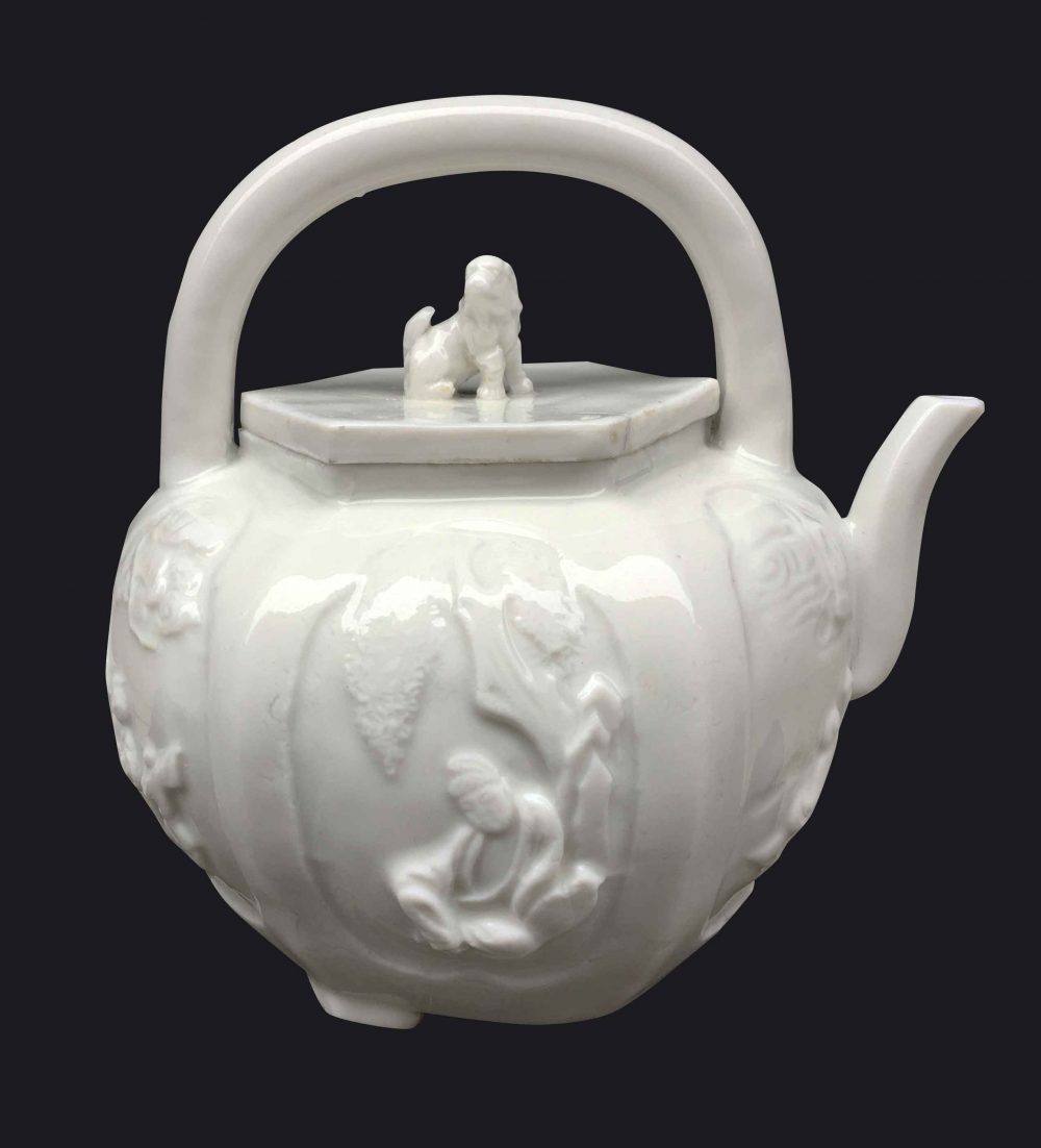 Porcelaine Kangxi (1662-1722), circa 1650-1700, Chine (Dehua, Fujian) Porcelaine Kangxi (1662-1722), circa 1650-1700, Chine (Dehua, Fujian)