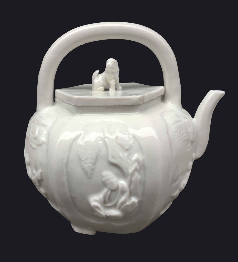 Porcelaine Kangxi (1662-1722), circa 1650-1700, Chine (Dehua, Fujian)