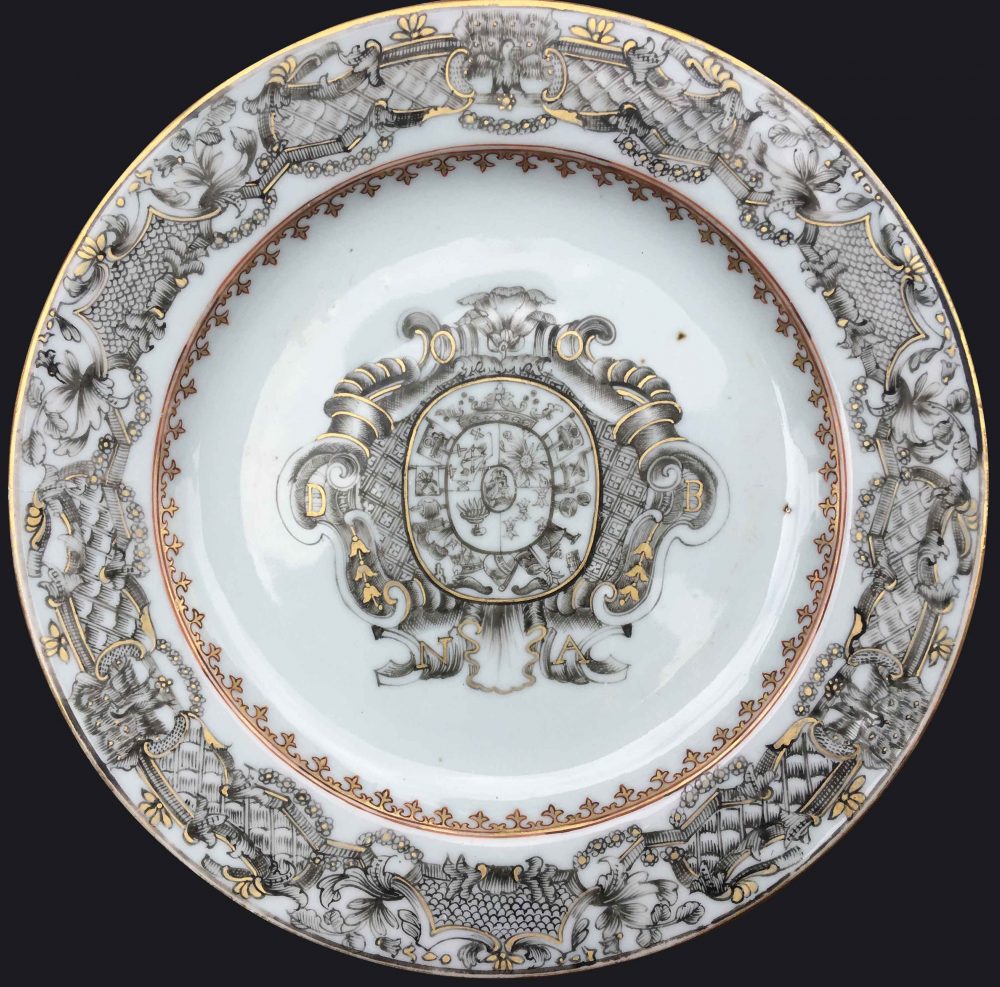 Porcelaine Qianlong (1736-1795), circa 1750, Chine Porcelaine Qianlong (1736-1795), circa 1750, Chine