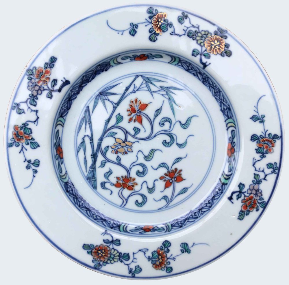 Porcelaine Kangxi (1662-1722) ou Yongzheng (1723-1735), Chine Porcelaine Kangxi (1662-1722) ou Yongzheng (1723-1735), Chine