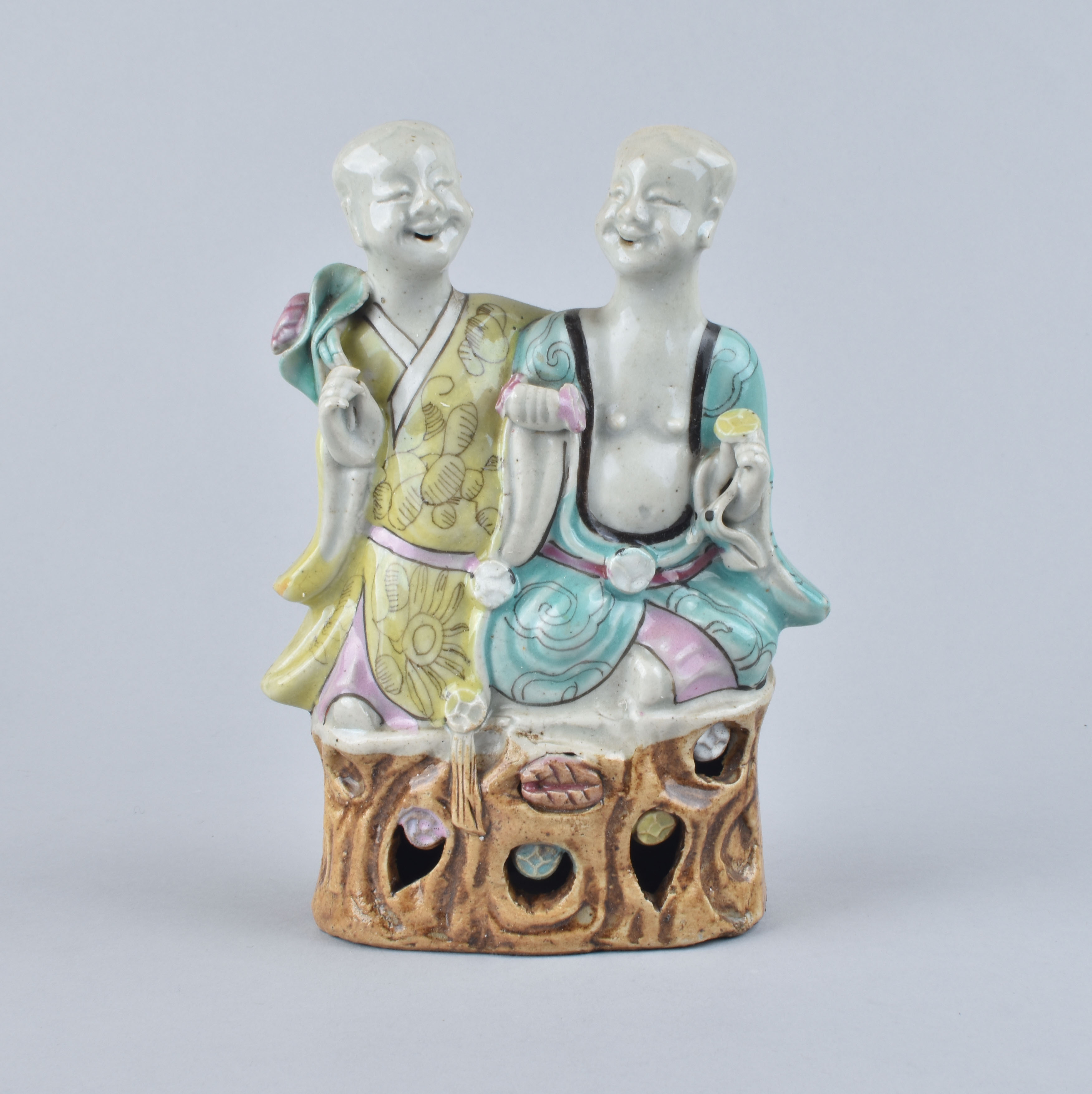 Famille rose Porcelaine Qianlong (1735-1795) / Jiajing (1796-1820), Chine Famille rose Porcelaine Qianlong (1735-1795) / Jiajing (1796-1820), Chine