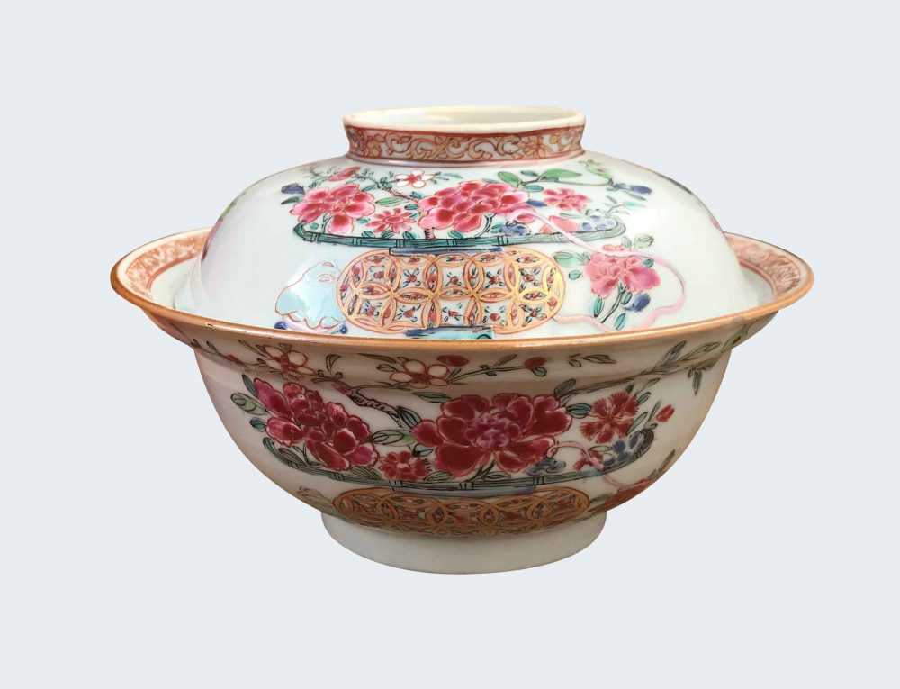 Famille rose Porcelaine Yongzheng (1723-1735), circa 1735, Chine Famille rose Porcelaine Yongzheng (1723-1735), circa 1735, Chine