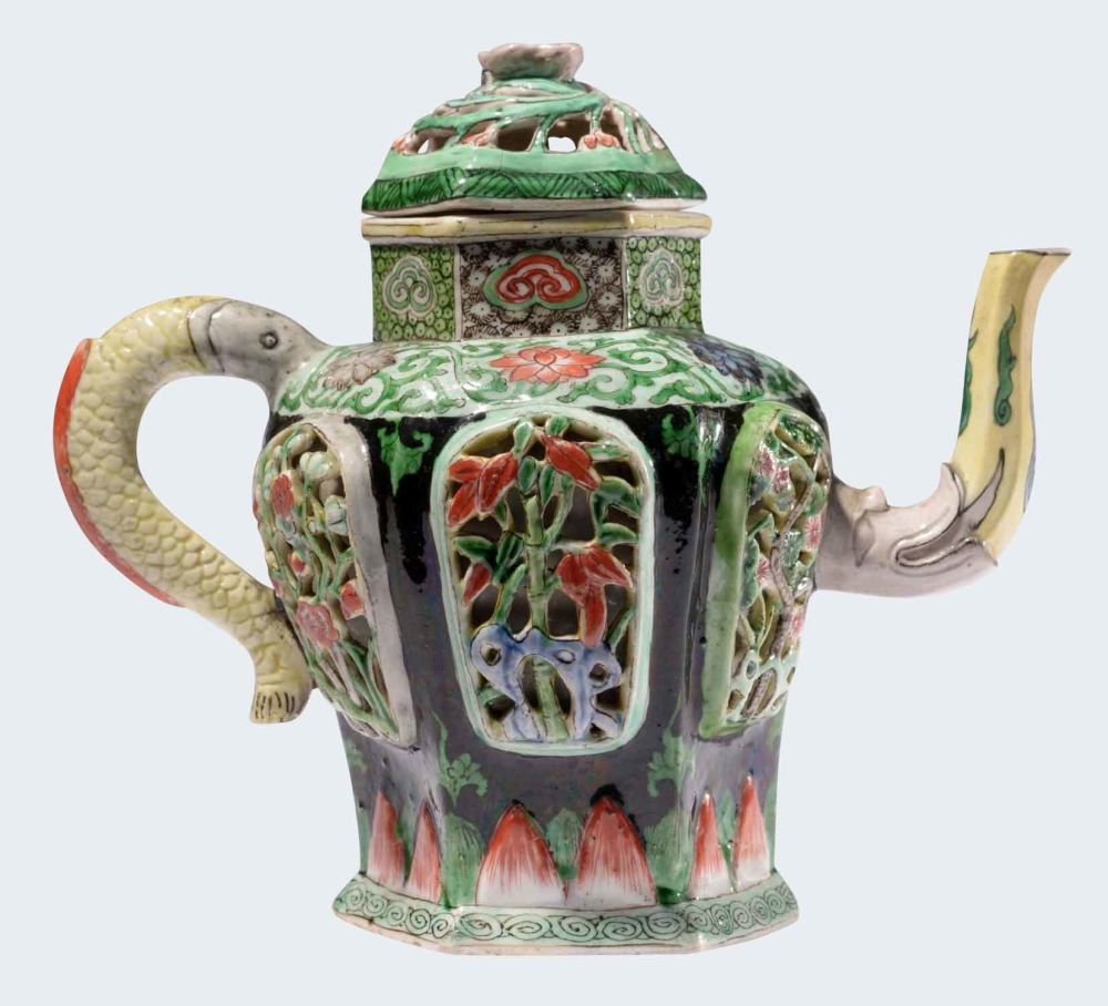 Famille verte Porcelaine Kangxi (1662-1722), Chine Famille verte Porcelaine Kangxi (1662-1722), Chine