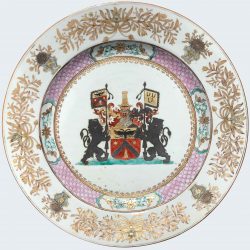 Famille rose Porcelaine Qianlong (1736-1795), circa 1740 , Chine