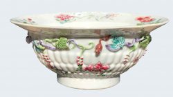 Famille rose Porcelaine Yongzheng (1723-1735), Chine Famille rose Porcelaine Yongzheng (1723-1735), Chine