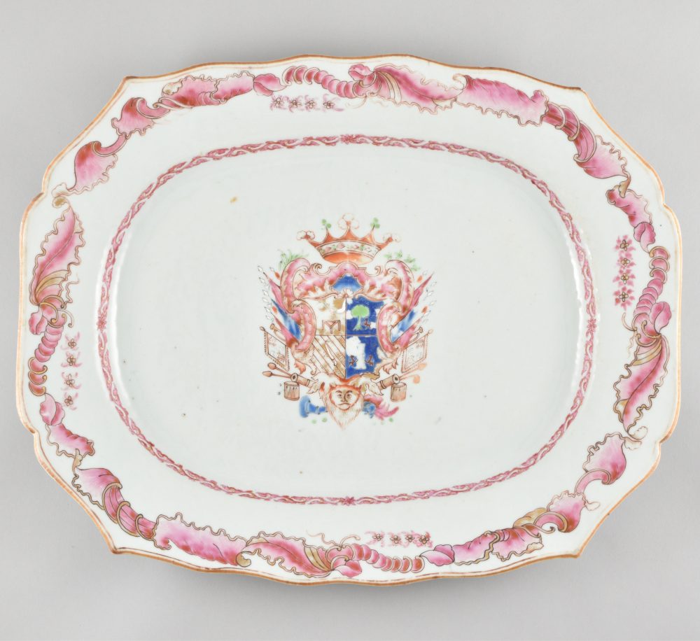 Porcelaine qianlong (1735-1795), ca. 1769, Chine Porcelaine qianlong (1735-1795), ca. 1769, Chine