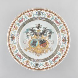 Porcelaine Yongzheng (1723-1735), circa 1735, Chine Porcelaine Yongzheng (1723-1735), circa 1735, Chine