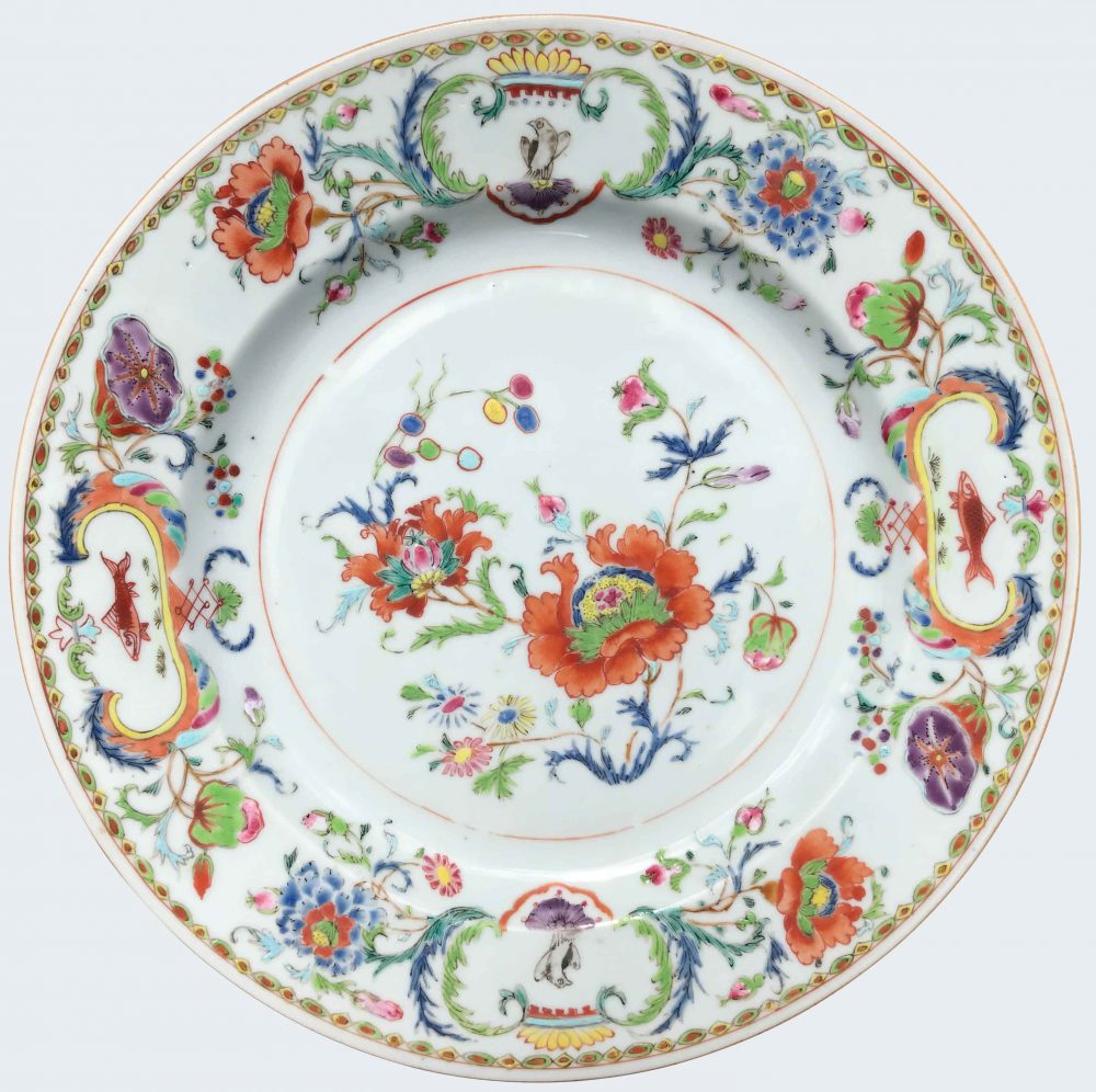 Porcelaine Yongzheng (1723-1735) ou époque Qianlong (1735-1795), Chine Porcelaine Yongzheng (1723-1735) ou époque Qianlong (1735-1795), Chine