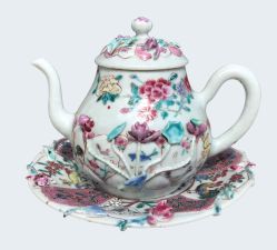 Porcelaine Yongzheng (1723-1735), Chine Porcelaine Yongzheng (1723-1735), Chine