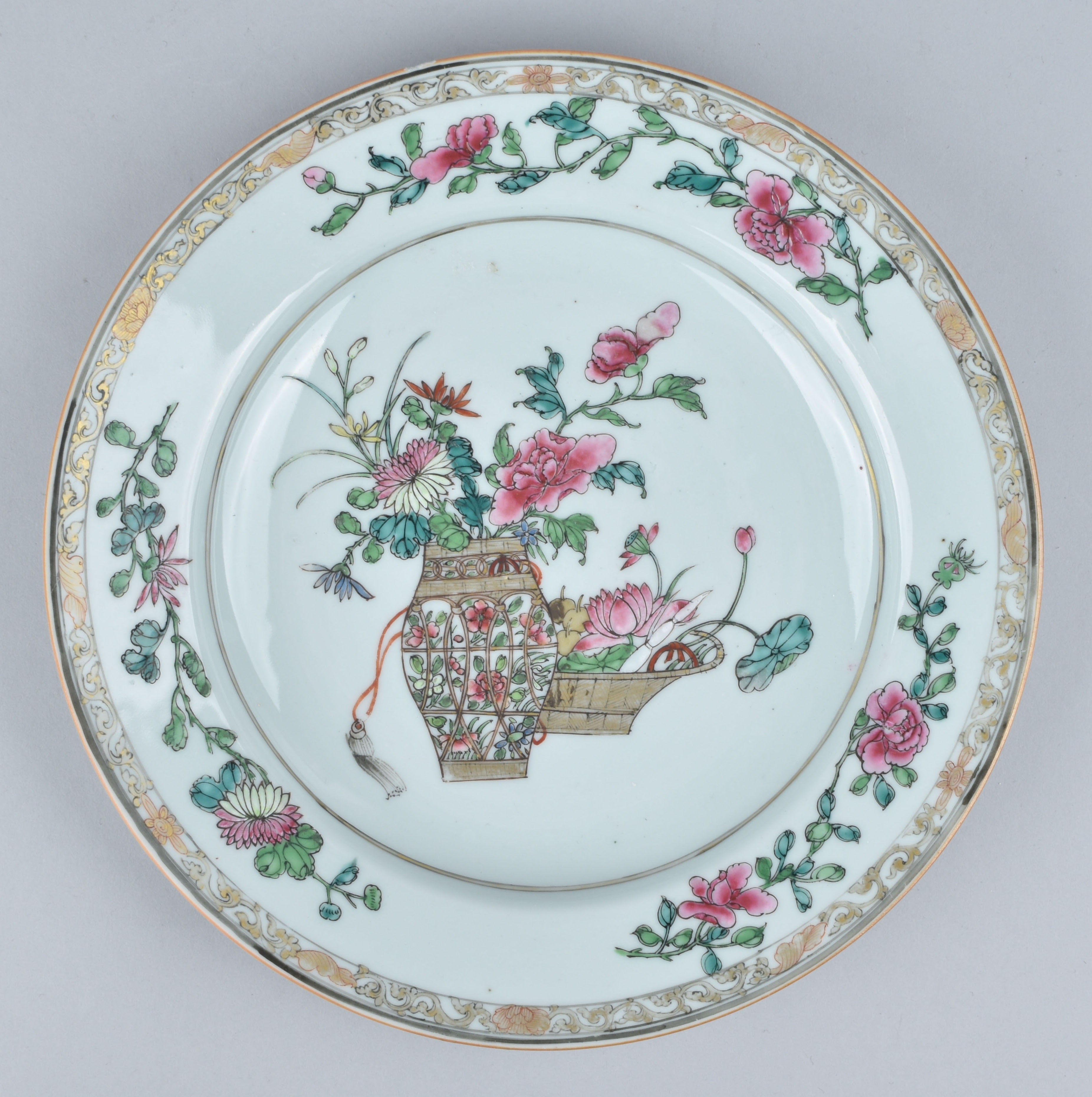 Famille rose Porcelaine Yongzheng (1723-1735), Chine Famille rose Porcelaine Yongzheng (1723-1735), Chine