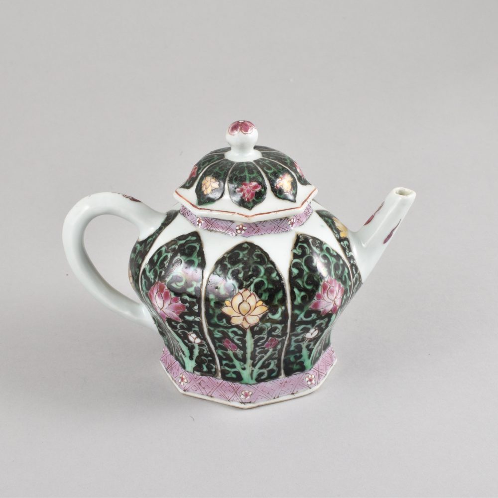 Famille rose Porcelaine Yongzheng (1723-1735), Chine Famille rose Porcelaine Yongzheng (1723-1735), Chine