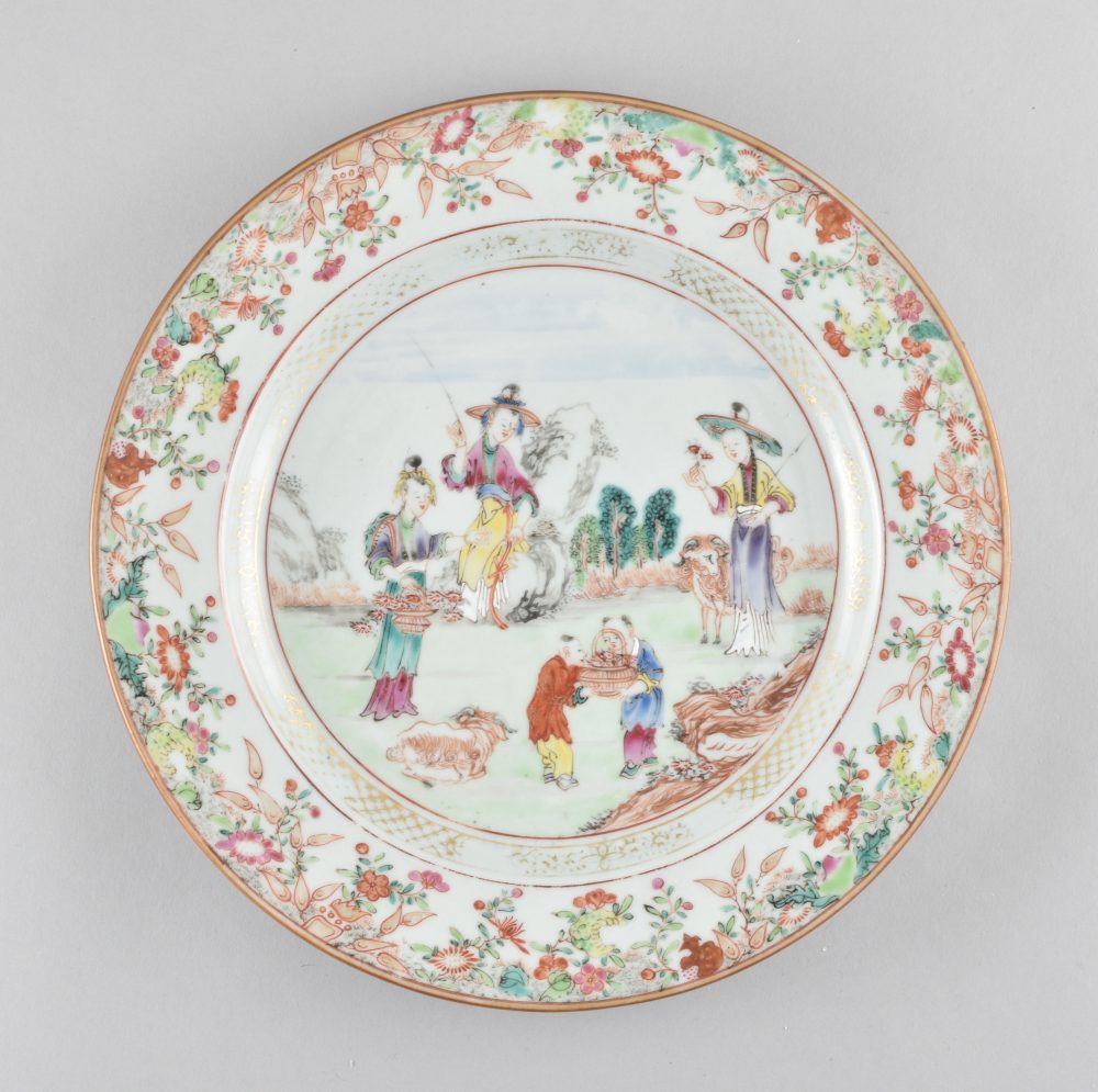 Famille rose Porcelaine Qianlong (1735-1795), circa 1760, Chine Famille rose Porcelaine Qianlong (1735-1795), circa 1760, Chine