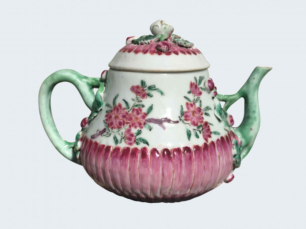 Famille rose Porcelaine Yongzheng (1723-1735), circa 1735, Chine Famille rose Porcelaine Yongzheng (1723-1735), circa 1735, Chine