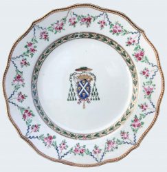 Porcelaine Qianlong (1735-1795), circa 1765, Chine Porcelaine Qianlong (1735-1795), circa 1765, Chine