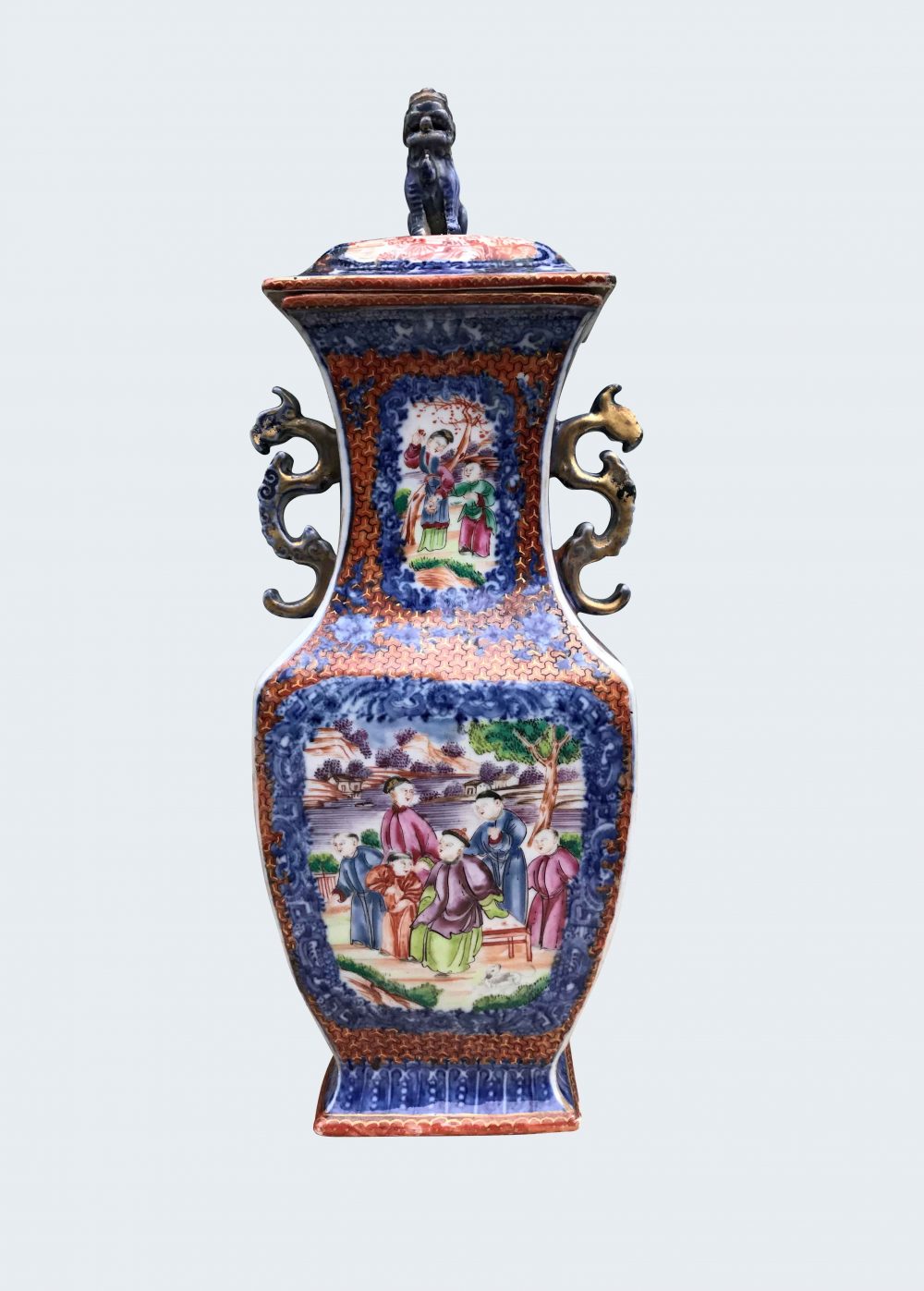Porcelaine Qianlong (1735-1795), circa 1750, Chine Porcelaine Qianlong (1735-1795), circa 1750, Chine