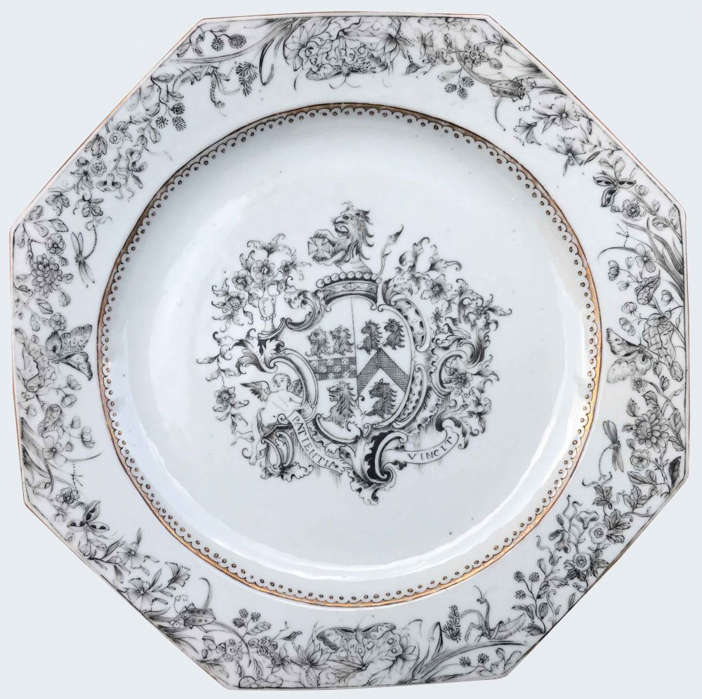 Porcelaine Qianlong (1735-1795), circa 1750, Chine Porcelaine Qianlong (1735-1795), circa 1750, Chine