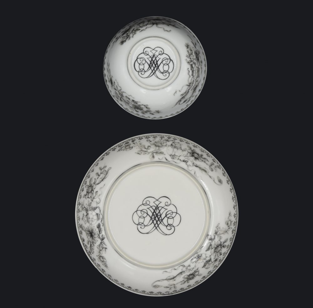 Porcelaine Qianlong (1736-1795), ca. 1740, Chine Porcelaine Qianlong (1736-1795), ca. 1740, Chine