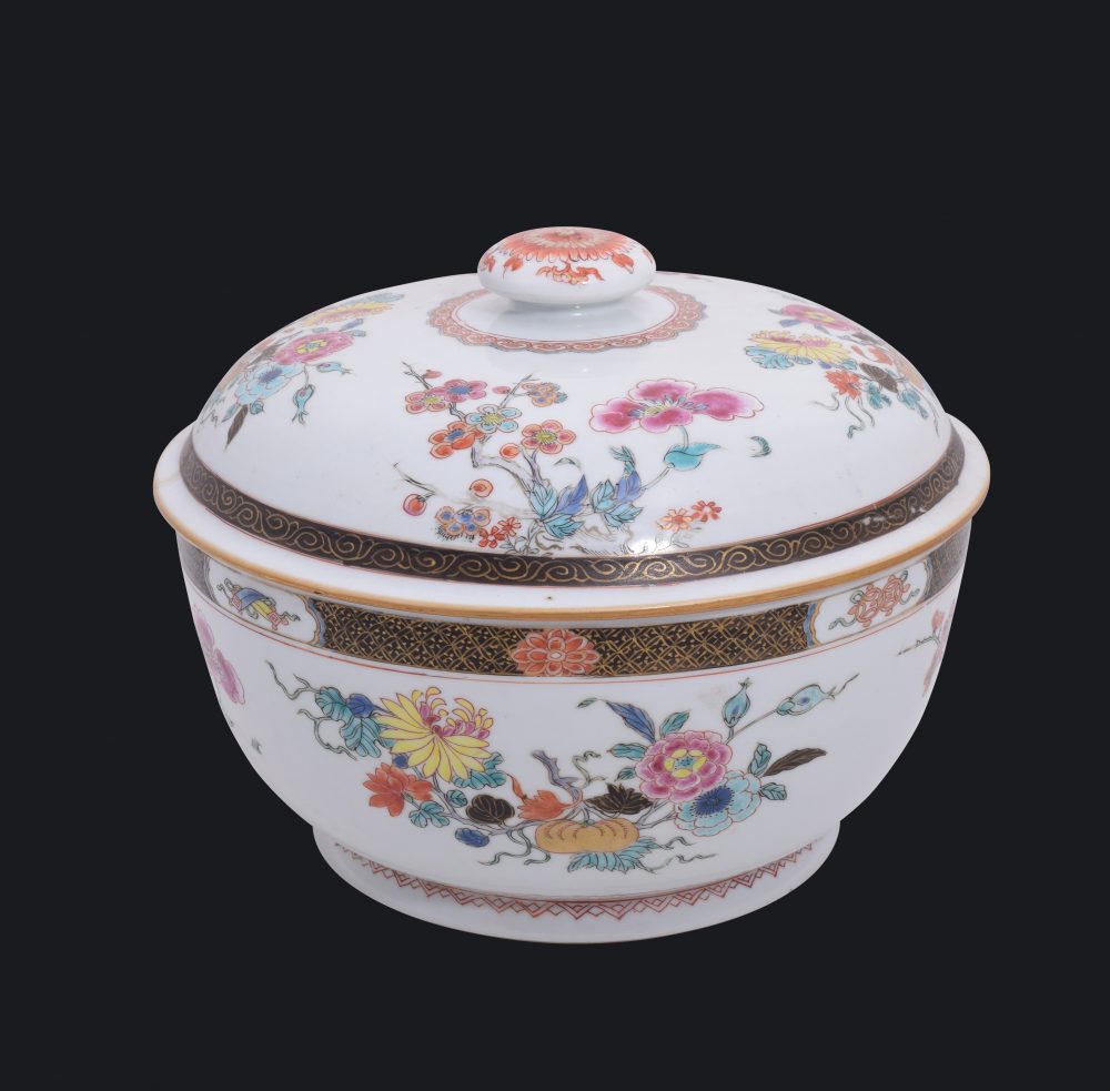 Famille rose Porcelaine Yongzheng (1723-1735), Chine