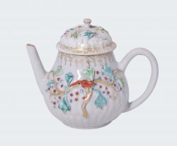 Porcelaine Qianlong (1735-1795), circa 1770, Chine Porcelaine Qianlong (1735-1795), circa 1770, Chine