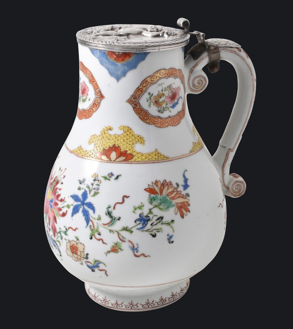 Porcelaine Qianlong (1735-1795), circa 1740, Chine Porcelaine Qianlong (1735-1795), circa 1740, Chine