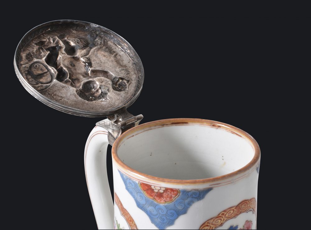 Porcelaine Qianlong (1735-1795), circa 1740, Chine Porcelaine Qianlong (1735-1795), circa 1740, Chine