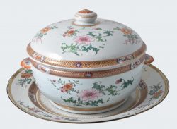 porcelaine Yongzheng (1723-1735), Chine
