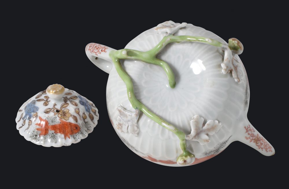 Famille rose Porcelaine Yongzheng (1723-1735), ca. 1735, Chine Famille rose Porcelaine Yongzheng (1723-1735), ca. 1735, Chine