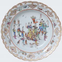 Famille rose Porcelaine Qianlong (1735-1795), ca. 1760, Chine Famille rose Porcelaine Qianlong (1735-1795), ca. 1760, Chine