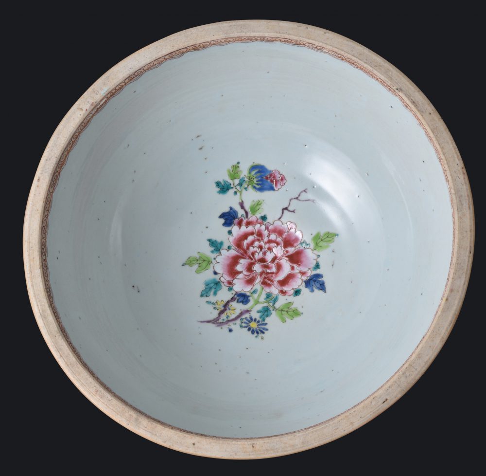 Famille rose Porcelaine Yongzheng (1723-1735) / Qianlong (1736-1795), ca. 1730/1745, Chine Famille rose Porcelaine Yongzheng (1723-1735) / Qianlong (1736-1795), ca. 1730/1745, Chine