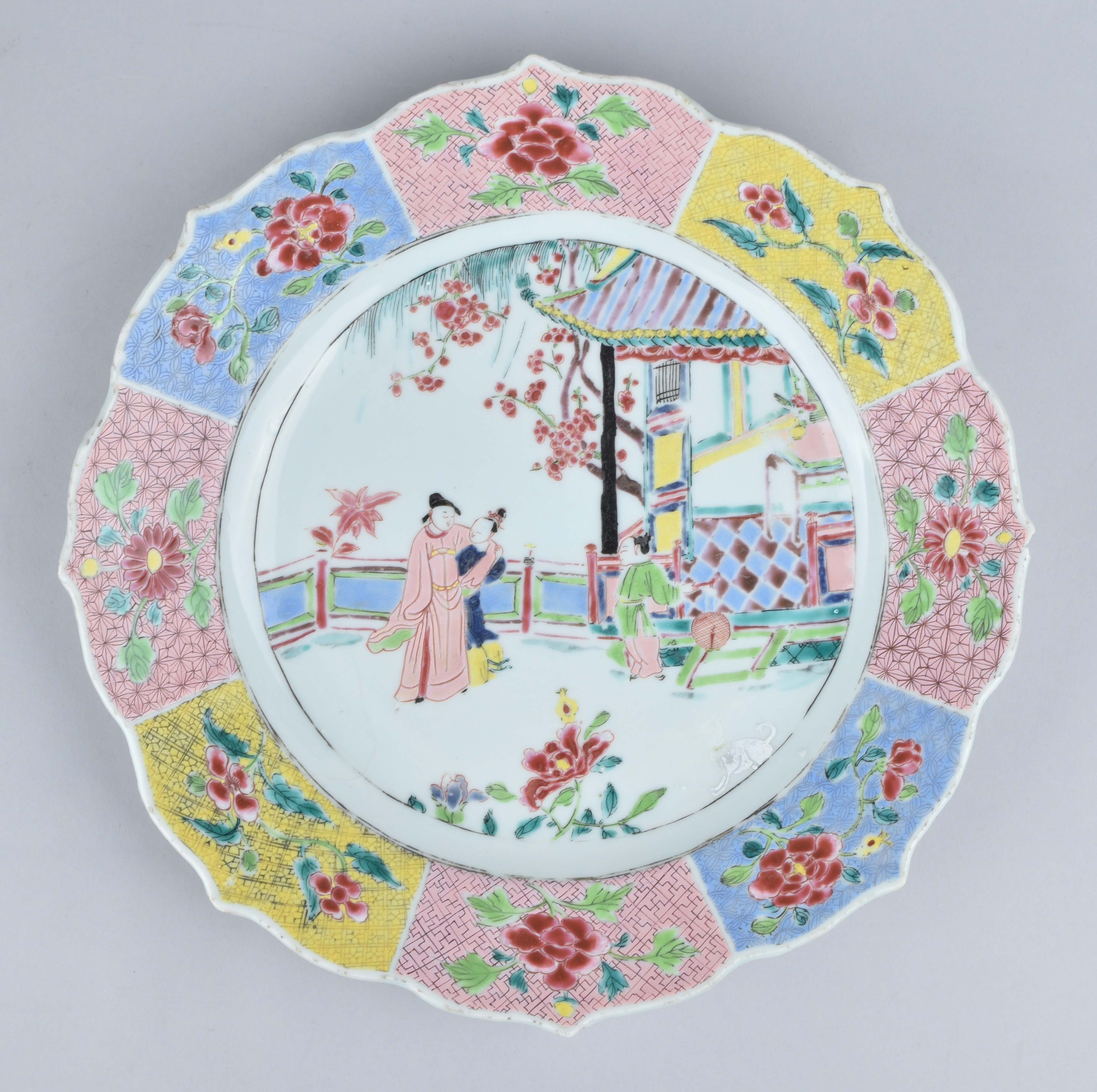 Famille rose Porcelaine Yongzheng (1723-1735), Chine Famille rose Porcelaine Yongzheng (1723-1735), Chine