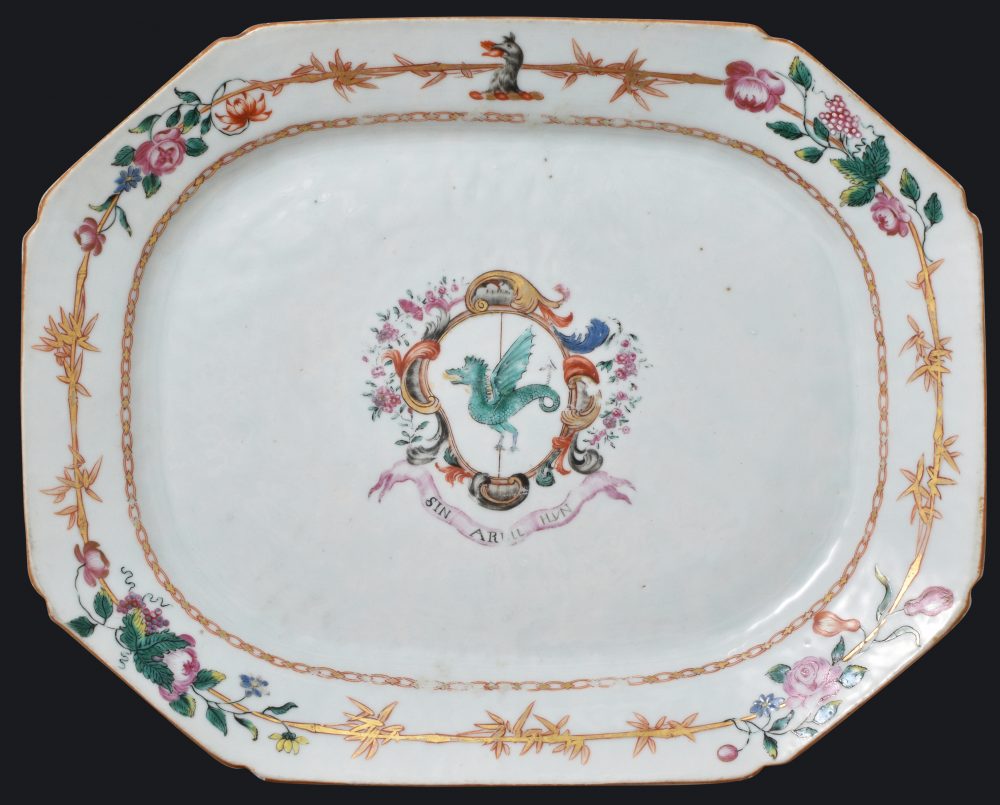 Porcelaine Qianlong (1735-1795), circa 1770, Chine Porcelaine Qianlong (1735-1795), circa 1770, Chine