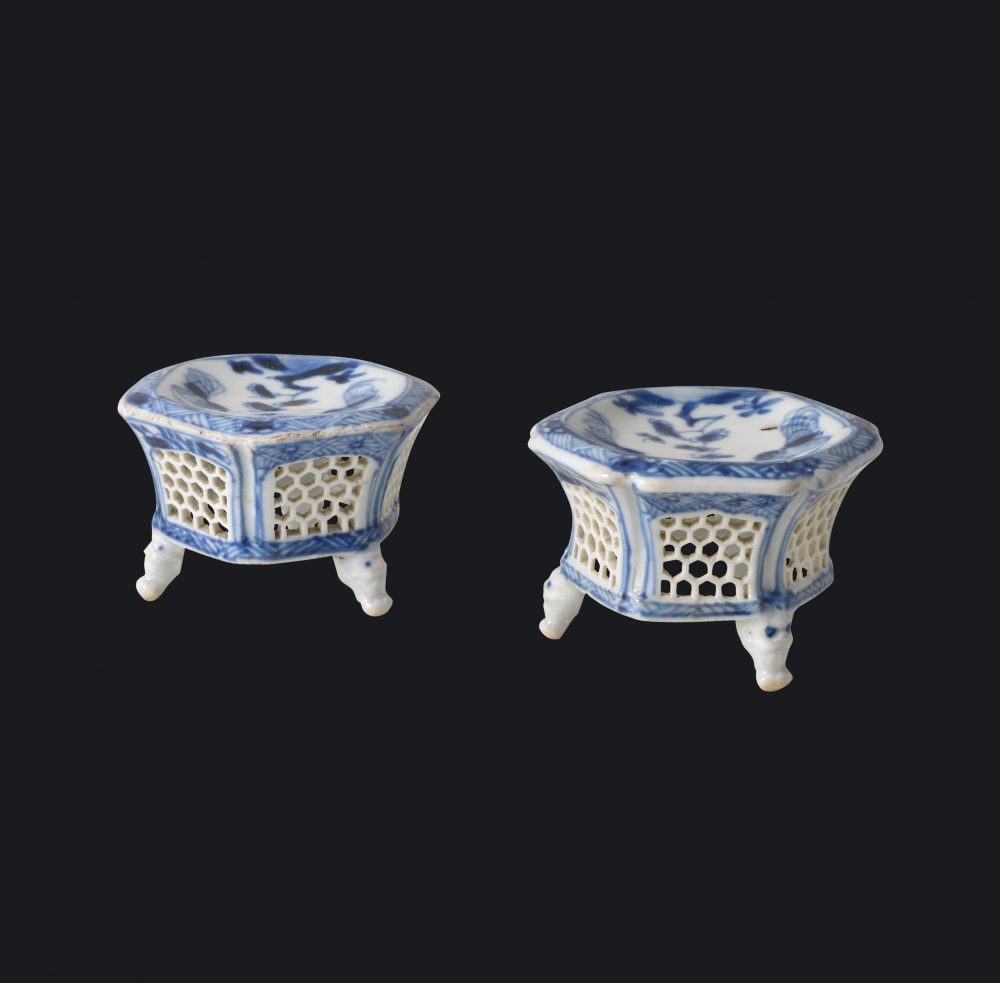 Porcelaine Kangxi (1662-1722), ca. 1700, Chine Porcelaine Kangxi (1662-1722), ca. 1700, Chine
