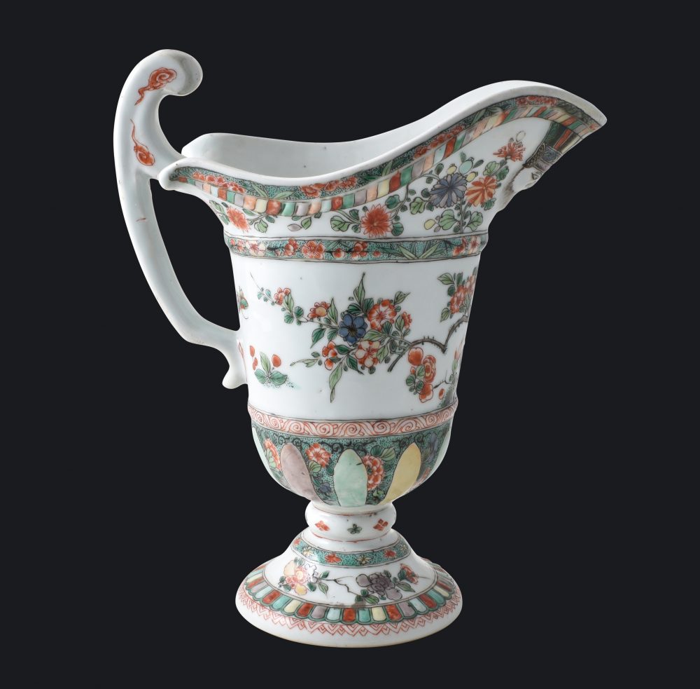 Famille verte Porcelaine Kangxi (1662-1722), ca. 1700, Chine, pour le marché français Famille verte Porcelaine Kangxi (1662-1722), ca. 1700, Chine, pour le marché français