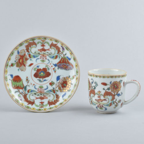 Coffret ancien tasses miniatures en porcelaine de Chine signée