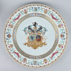 Porcelaine Yongzheng (1723-1735), ca. 1735, Chine Porcelaine Yongzheng (1723-1735), ca. 1735, Chine