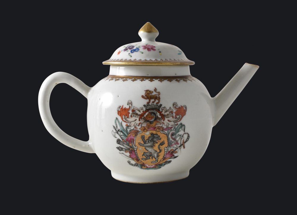 Porcelaine Qianlong (1735-1795), ca. 1739-1743, Chine Porcelaine Qianlong (1735-1795), ca. 1739-1743, Chine