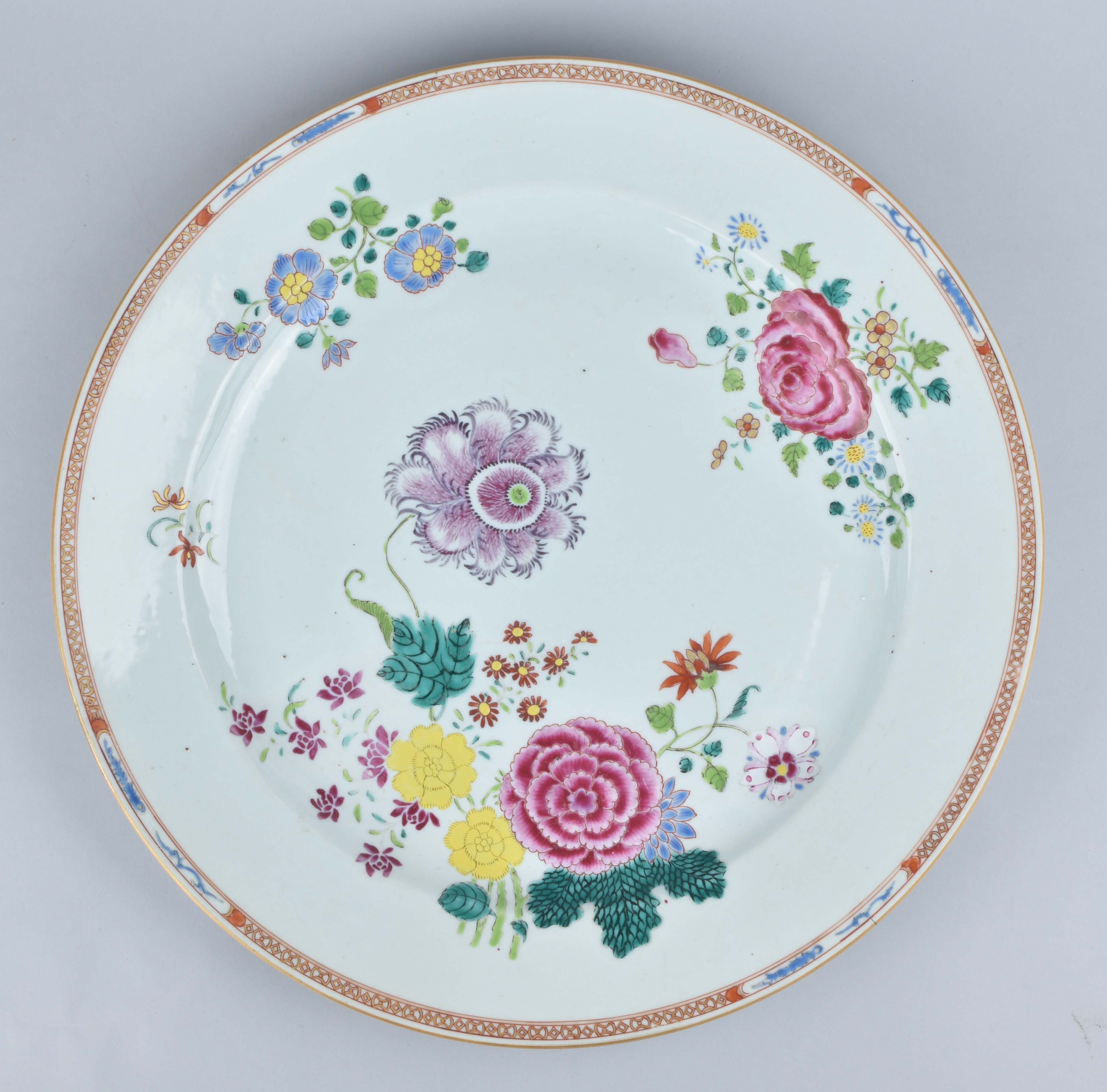 Famille rose Porcelaine Qianlong (1735-1795), ca. 1760/70, Chine Famille rose Porcelaine Qianlong (1735-1795), ca. 1760/70, Chine