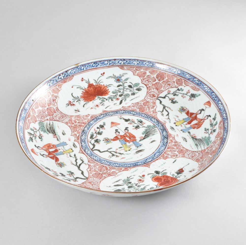 Porcelaine Qianlong (1735-1795), circa 1740/1750, China Porcelaine Qianlong (1735-1795), circa 1740/1750, China