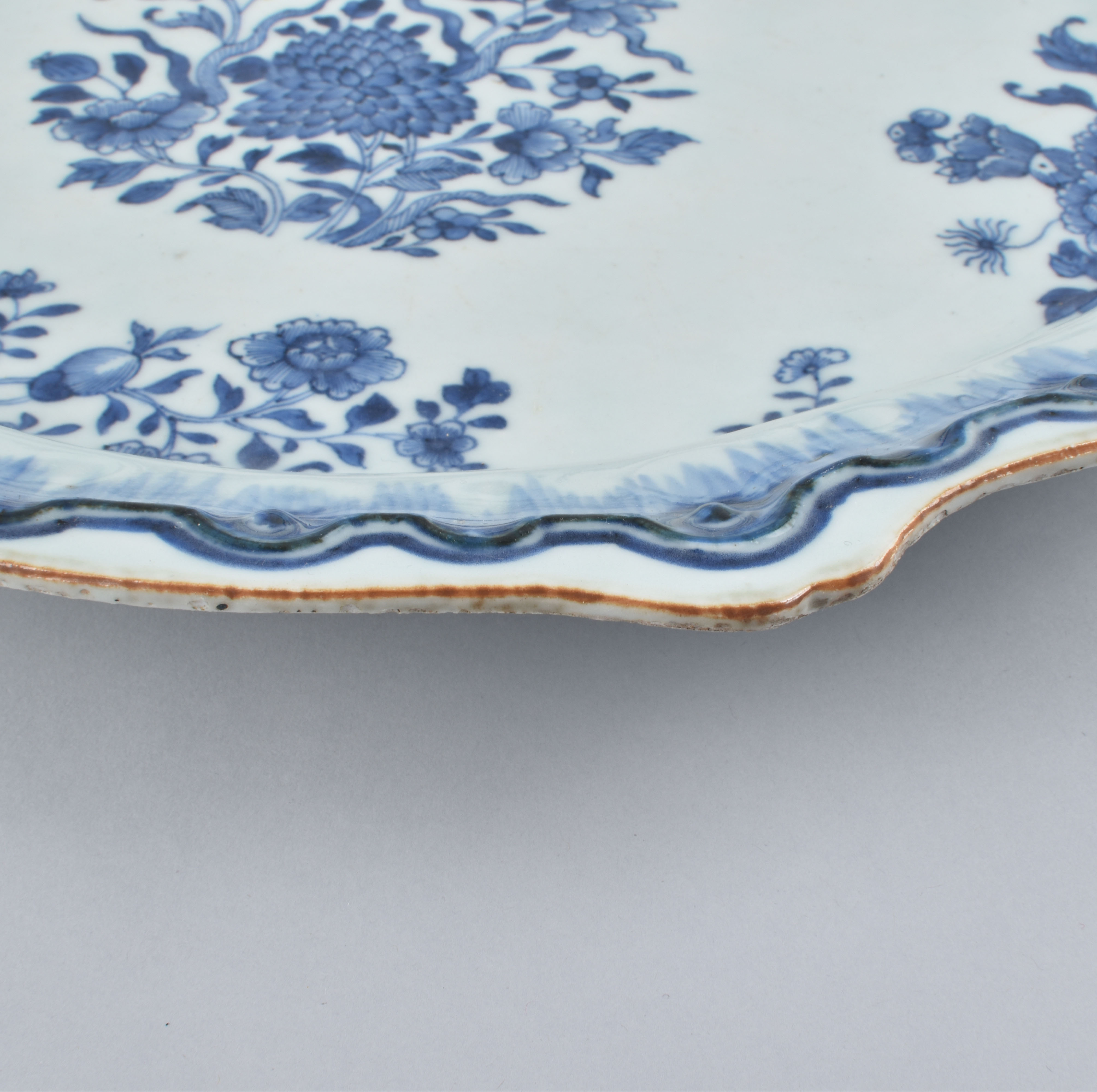 Porcelaine Qianlong (1735-1795), circa 1770, Chine Porcelaine Qianlong (1735-1795), circa 1770, Chine
