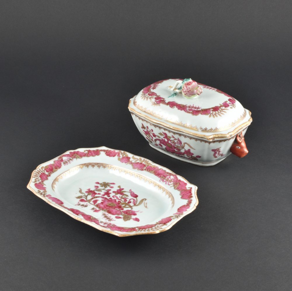 Famille rose Porcelaine Qianlong (1735-1795), circa 1760, Chine Famille rose Porcelaine Qianlong (1735-1795), circa 1760, Chine